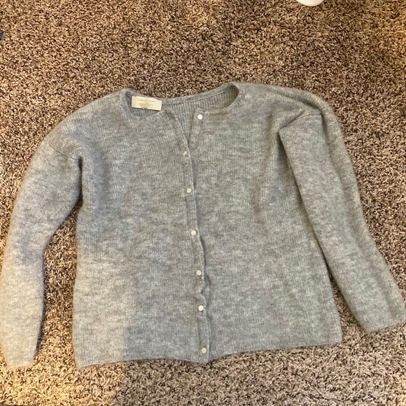 Sezane Sweaters - Sezane sweater **shrunk see description**